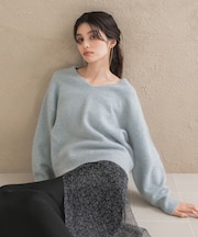 『WEB/一部店舗限定』ボリュームスリーブエアリーVネックニット