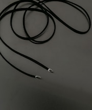 SMELLY so’　drop tip cord necklace