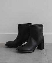 REMME　バックジップショートブーツ