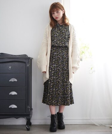 襟付フラワープリーツワンピ