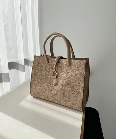 マニフィークトートバッグ