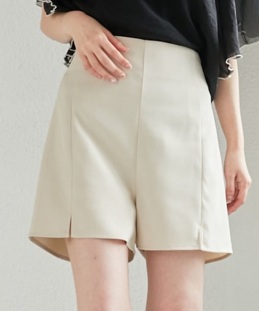 ミニスリットショートパンツ
