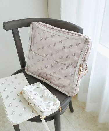 サテンフローラルガジェットポーチ