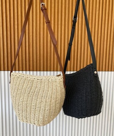 雑材ラウンドショルダーバッグ