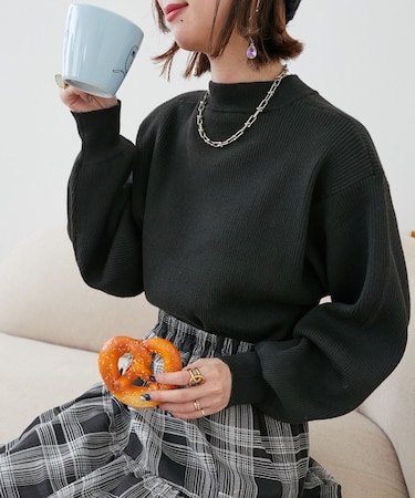 ボリュームスリーブニット