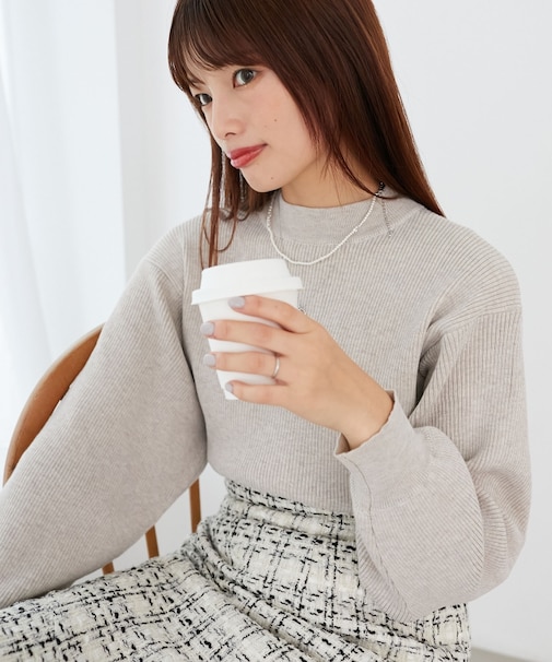 ボリュームスリーブニット