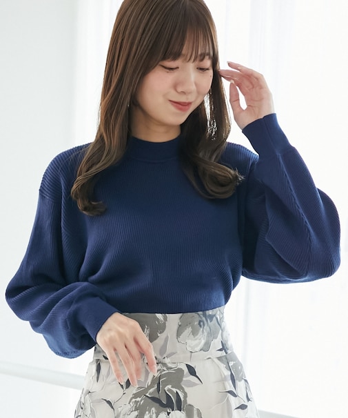 ボリュームスリーブニット