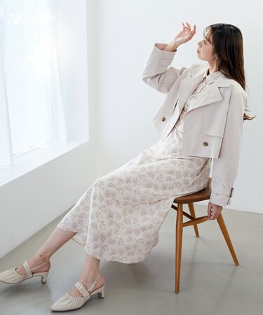 ショートトレンチコート