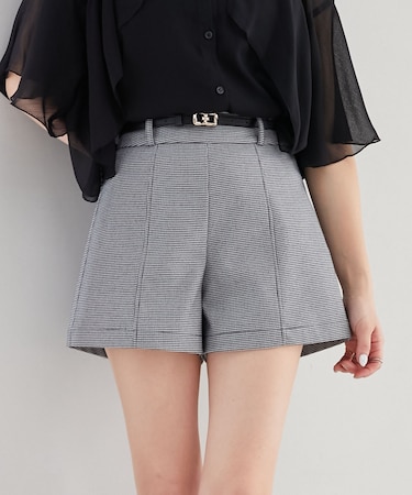 ベルト付きショートパンツ