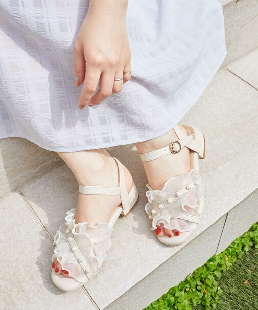 パールシアーフリルサンダル