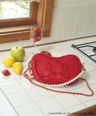 ハローキティ リボンチェーンバッグ