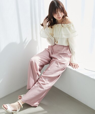 センタープレスタックワイドパンツ