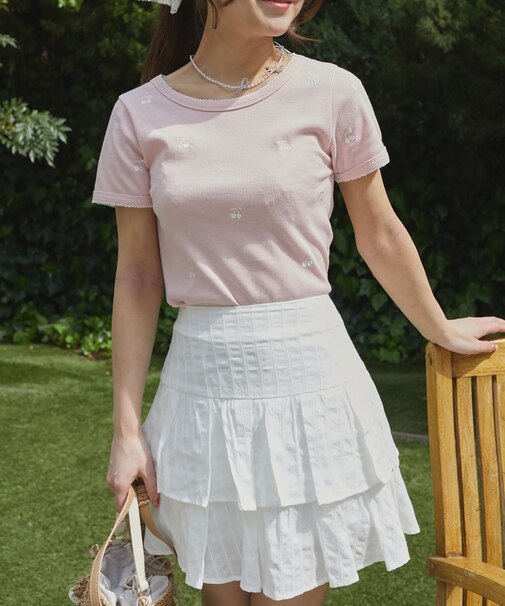 ガーリーモチーフエンブロイダリーT