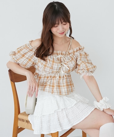 フロントリボンオフショルブラウス