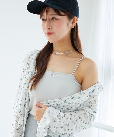 カップ付きキャミ