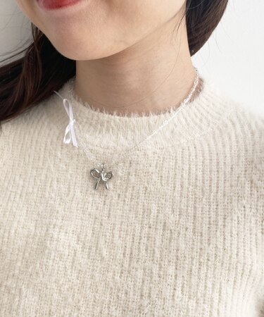 きらきらリボンモチーフネックレス