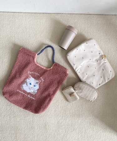 アニマル刺繍ボアトートバッグ
