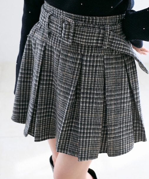 ベルト付きプリーツミニスカパン