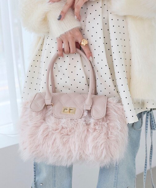 キルティングフラップファーバッグ