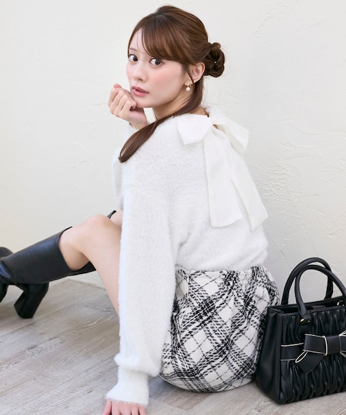 バックリボンシャギーニット