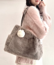 ポンポン付きファータックトート