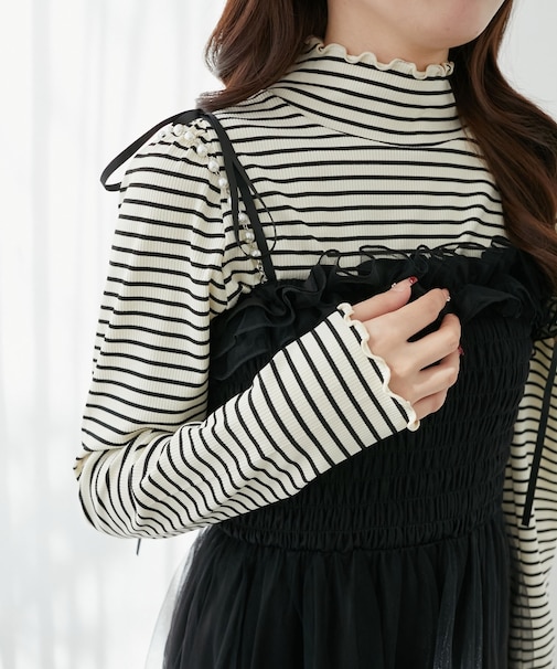 ハイネックパフスリーブトップス