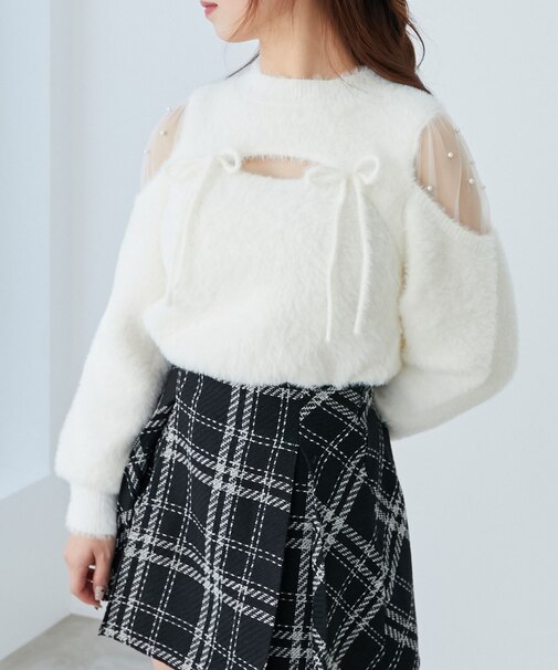 デコルテオープンシアーショルダーニット