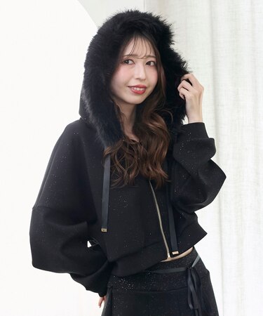 2wayフェイクファーラメパーカー