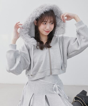 2wayフェイクファーラメパーカー