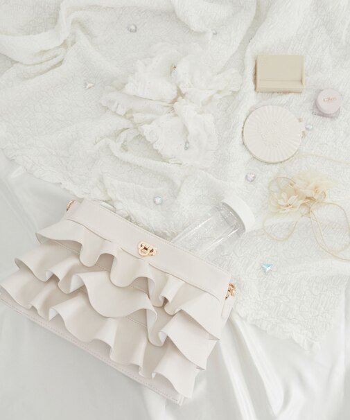 フリルマルチポケットショルダーバッグ