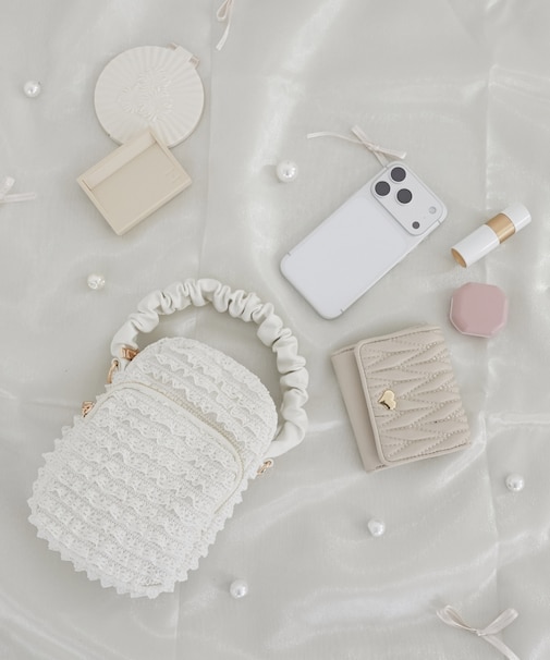 レースフリルマルチショルダー