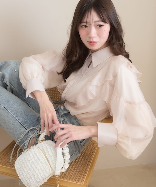 襟付きエアリーフリルブラウス