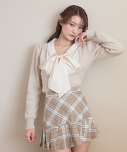 シャツレイヤードライクボウタイニット