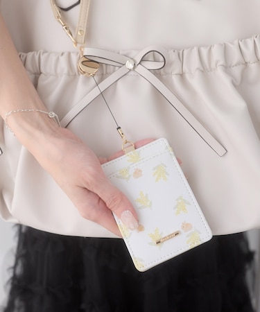 アニマルフラワーパスケース