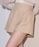 ベージュ