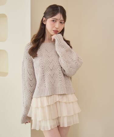 バックリボン透かし編みニット