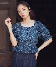 フラワー刺繍フリルヘムブラウス