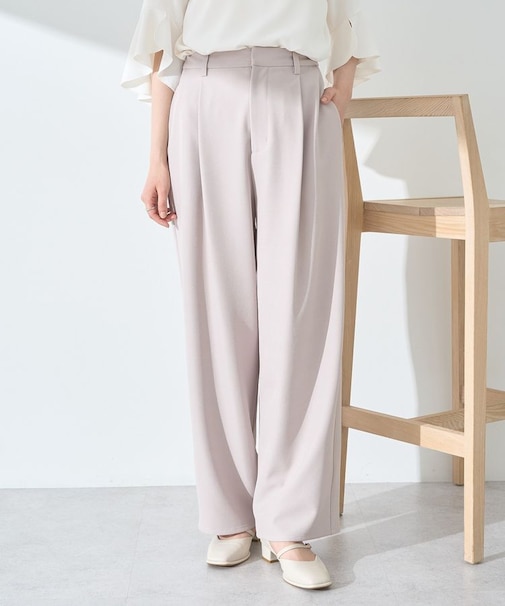 タックストレートパンツ