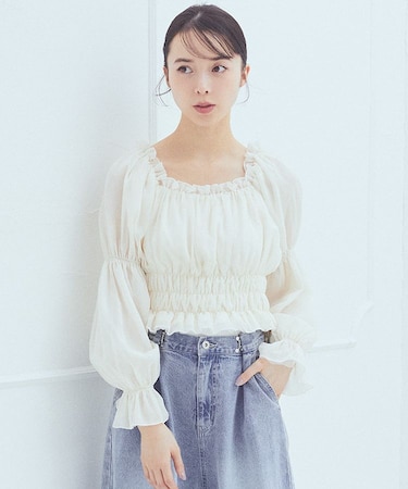 スクエアネックシャーリングショートブラウス