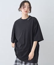 アソートグラフィックルーズTee
