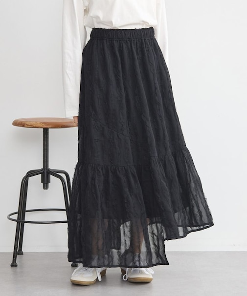 エンブロイダリーチュールティアードスカート