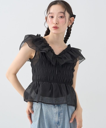 ダブルフリルノースリブラウス