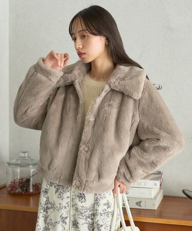 ファーショートコート