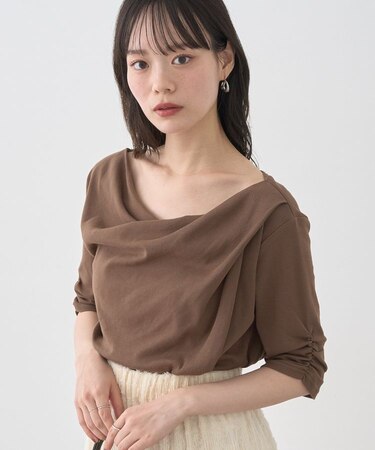 ドレープデザインカットソー