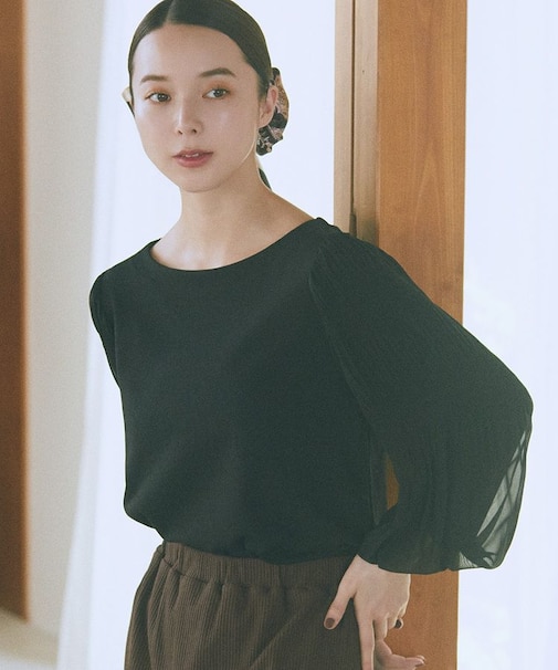 マジョリカプリーツプルオーバー