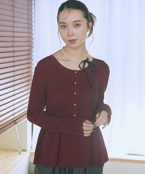 ペプラムニットカーディガン