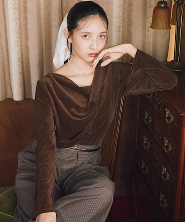 シアーベロアドレープネックプルオーバー