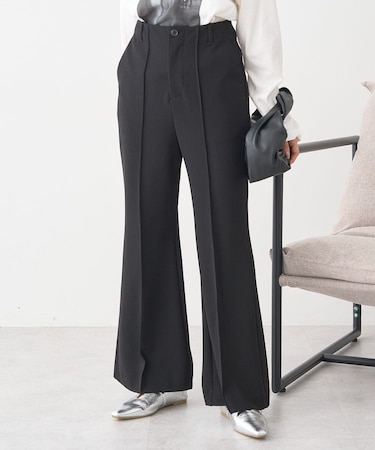 センターシームフレアパンツ