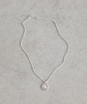 レイヤードチェーンメダリオンネックレス