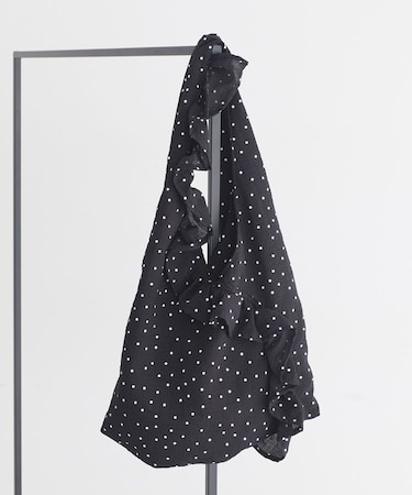 フリルトライアングルバッグ